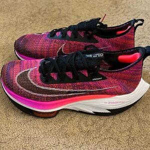 Nike Women’s AlphaFly 1 size 8